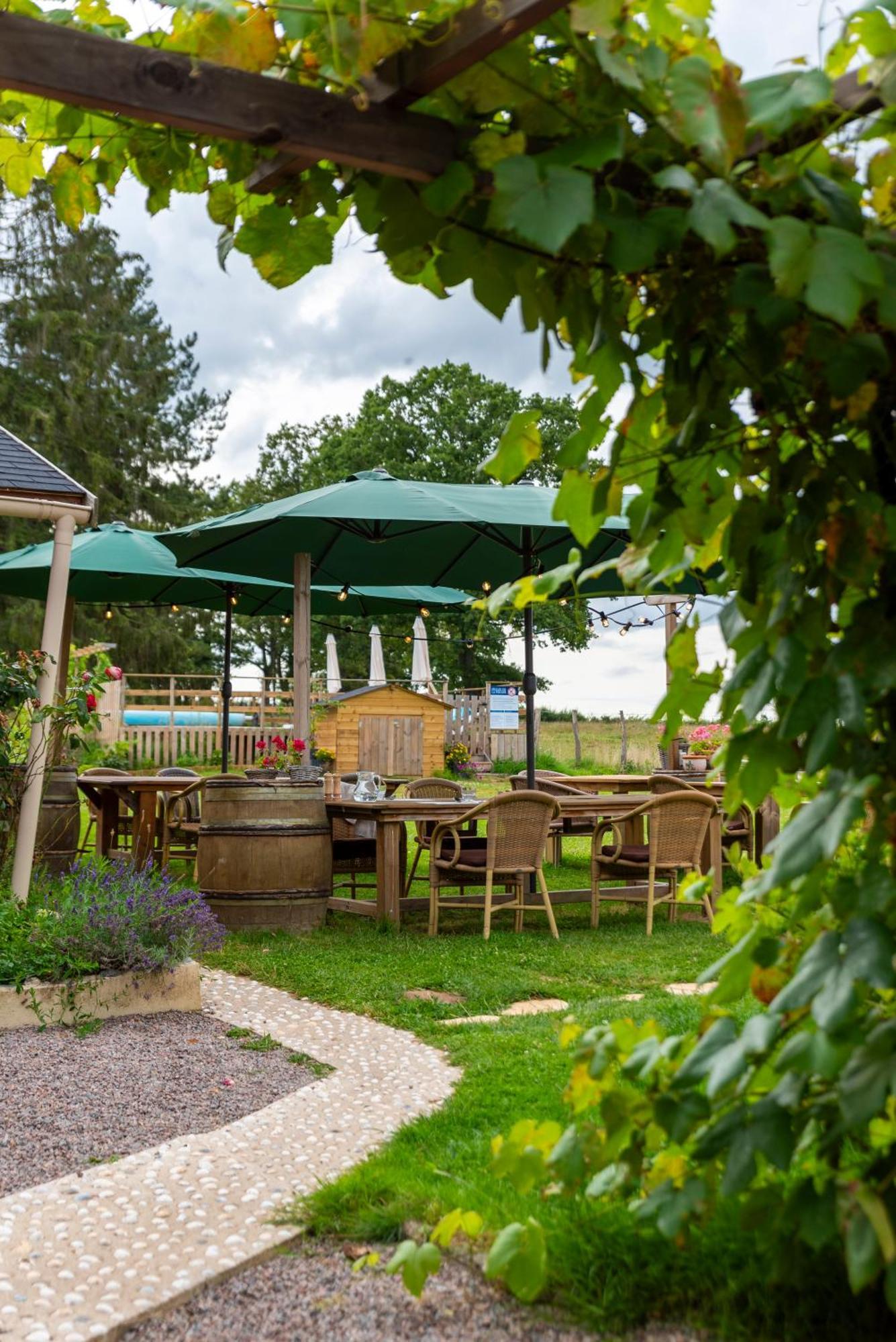 Le Chene D'Or Bed & Breakfast Marcheseuil Luaran gambar